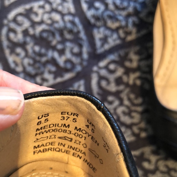 Sz6.5 NEW/leather hush puppies - Picture 3 of 4